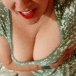Ich sphe in mein Kleid